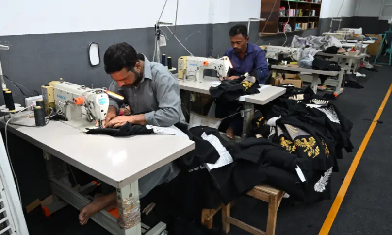 SUSTAINABILITY IN CLOTHING MANUFACTURING?
